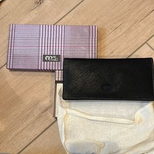 Mou meraki never used before in box black leather wallet